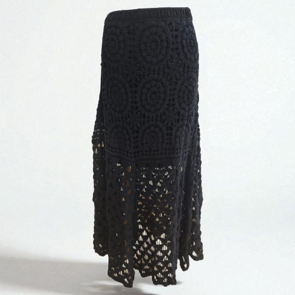 Saia Macramé " Negra"