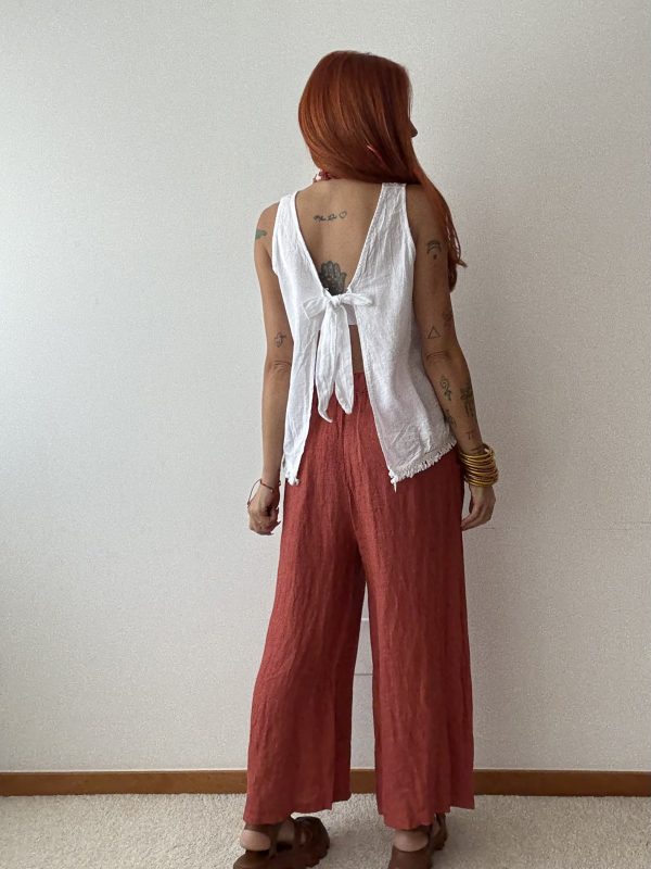 Blusa com nó nas costas