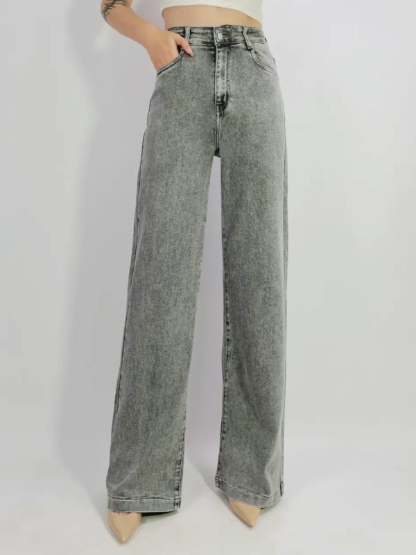 Jeans “Boot Cut” Cinza