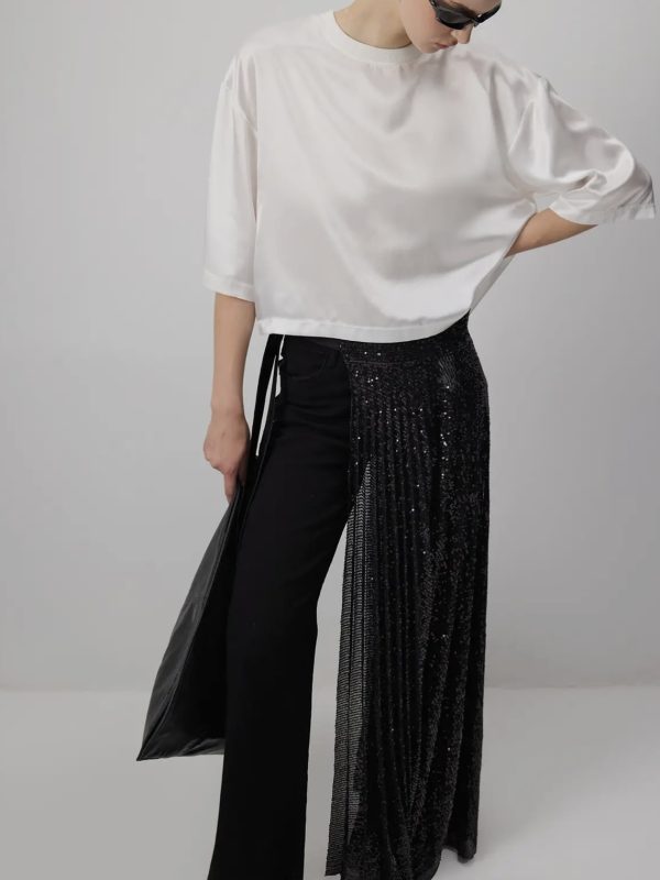 Saia de Sobreposição em Lantejoulas