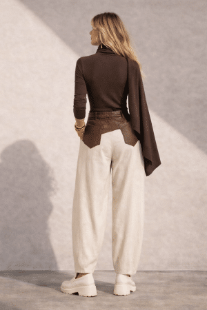 1E6A5556-0E82-4AFF-83B8-6599E9721242