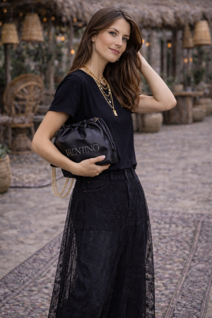 D65C9C5E-5259-4B7E-88C3-5F91F63A9873