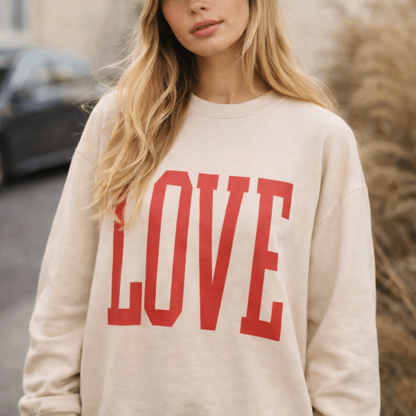 Sweatshirt “LOVE”