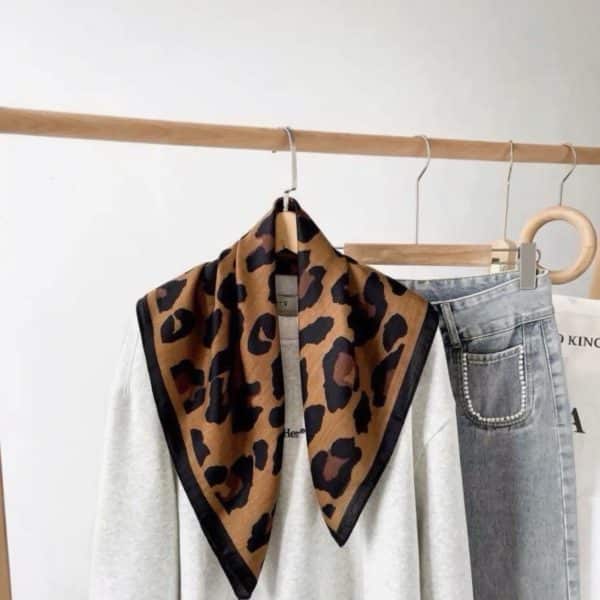 Lenço “Leopardo”