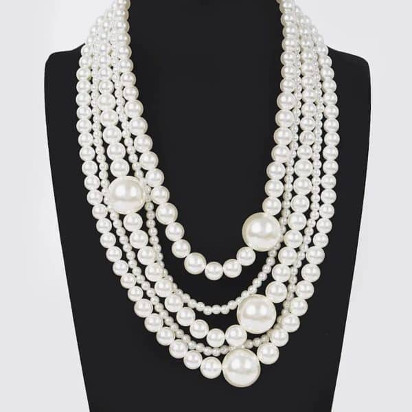 Colar de Pérolas em Camadas