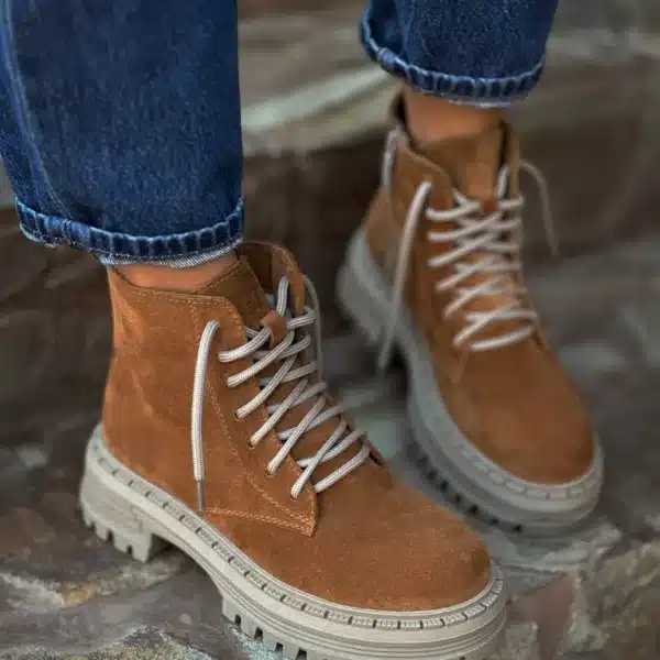 Botins ”Dakota” em Camurça